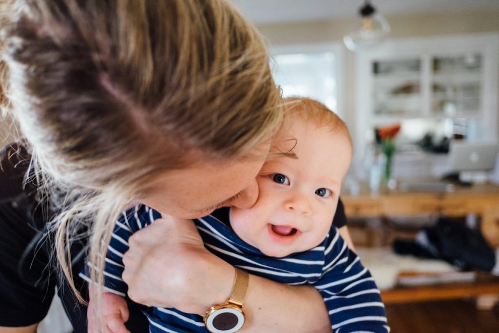 Mother and baby at home - Daikin